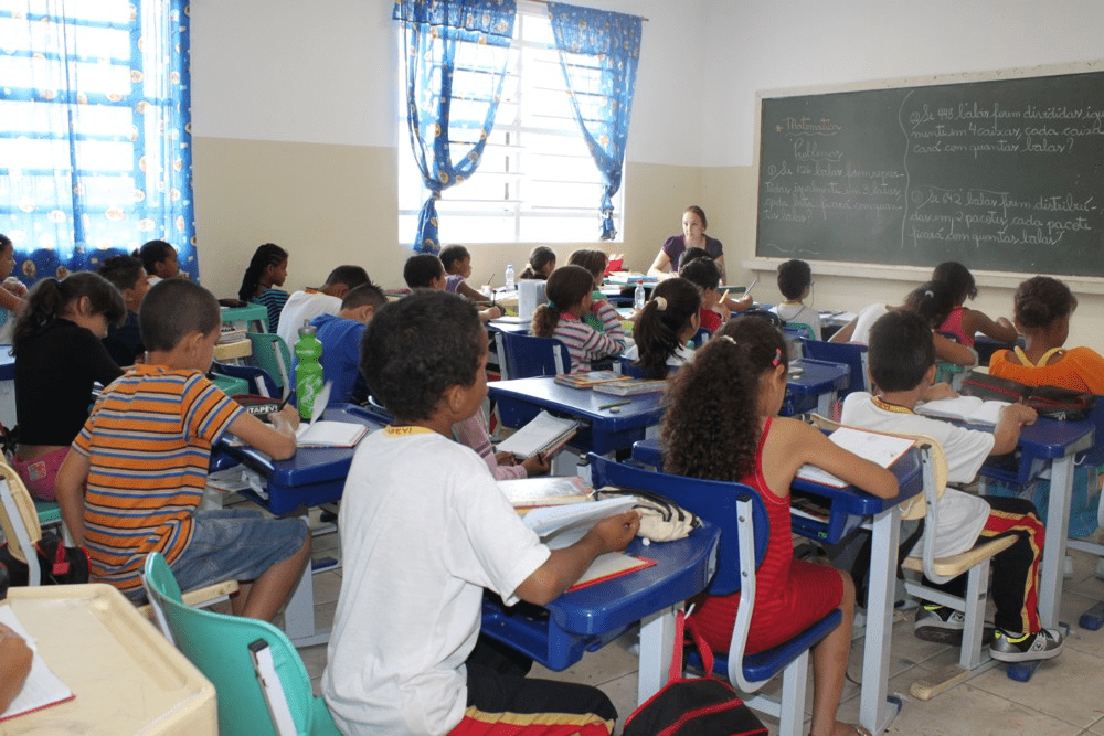 Escola MAGALI TREVISAN PROENCA DE ALMEIDA CEMEB - em CHACARA SANTA CECILIA, ITAPEVI, SP